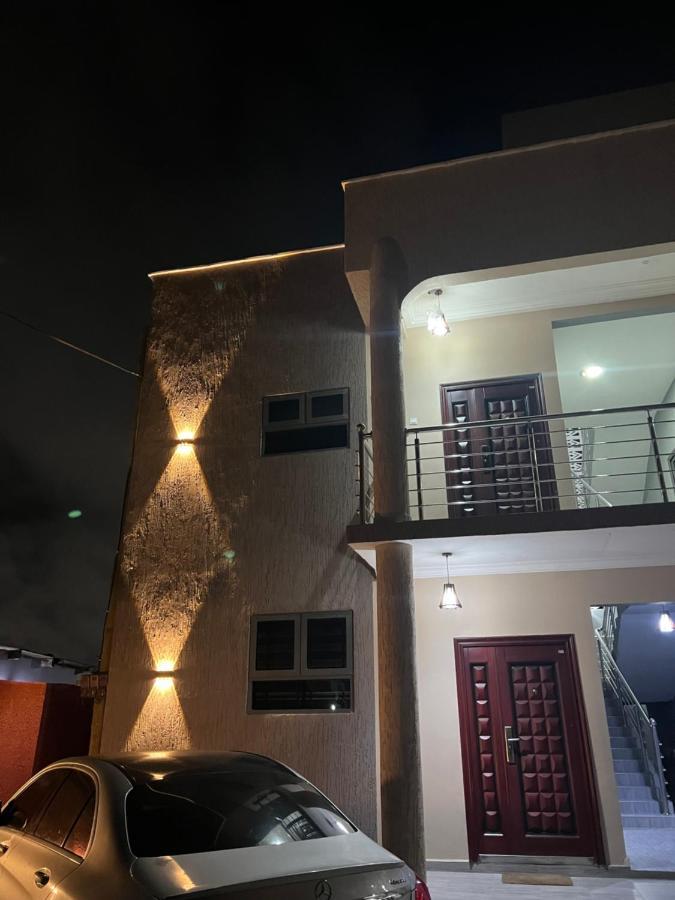 Akua'S Cottage Accra Exterior foto